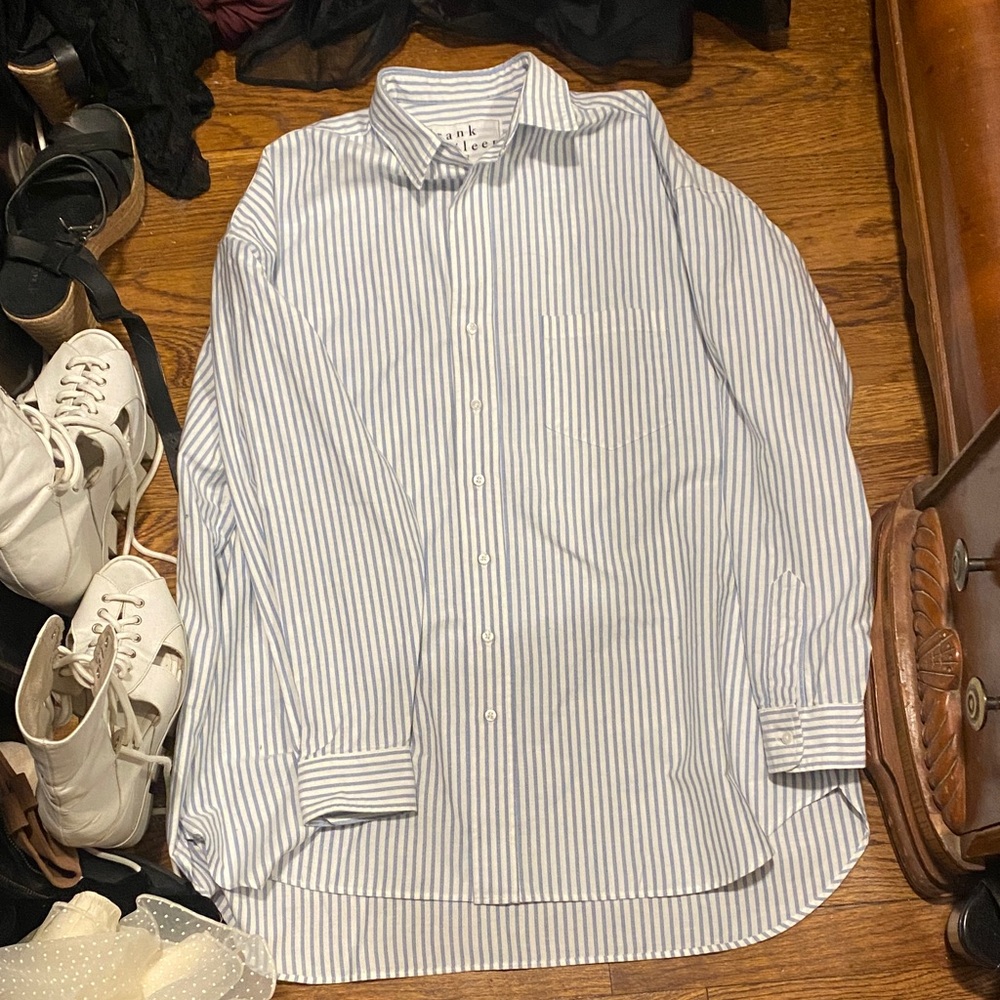 Frank & Eileen White Button-Down Shirt with Blue Pinstripes